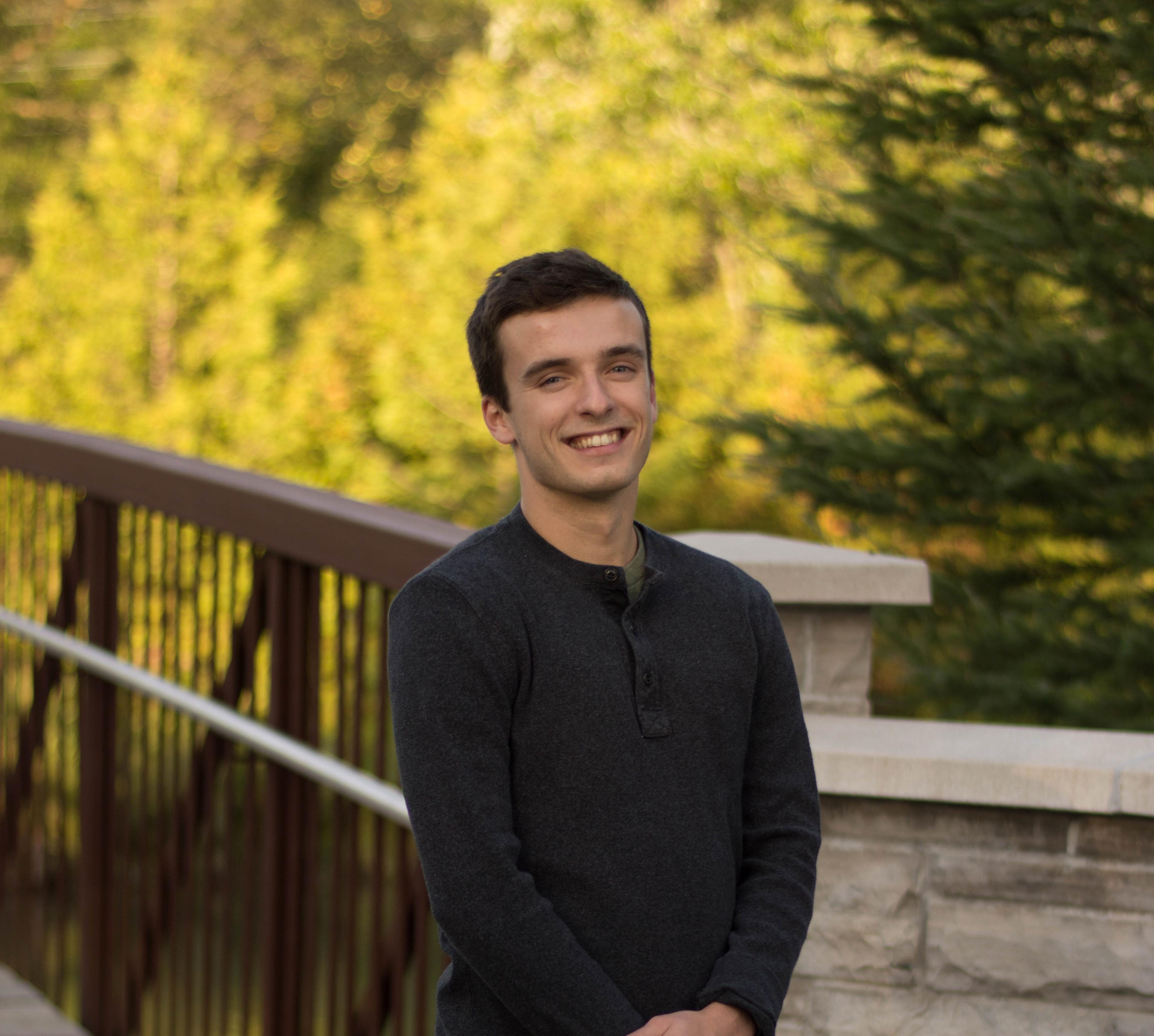 Picture of me in front of water.